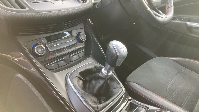 Ford Kuga 2.0 TDCi ST-Line 5dr 2WD Diesel Estate